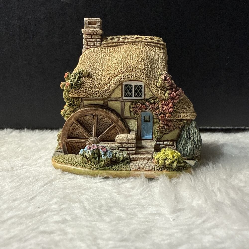 Lilliput Lane The Little Mill Cottage Ornament Figurine (L2501) Fairycore Mini